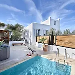 Mykonos Heaven - Sea View & Outdoor Hot Tub *