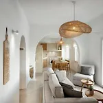 Mykonos Heaven - Sea View & Outdoor Hot Tub *