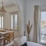 Mykonos Heaven - Sea View & Outdoor Hot Tub Вилла Mykonos Town